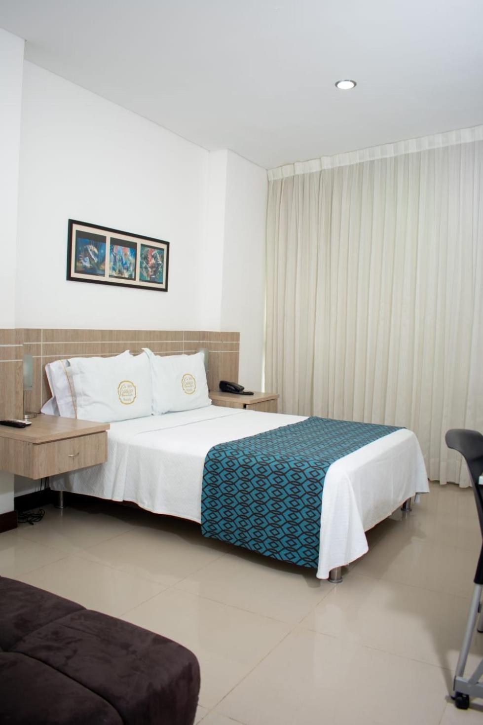 Hotel Cinco מונטריה מראה חיצוני תמונה